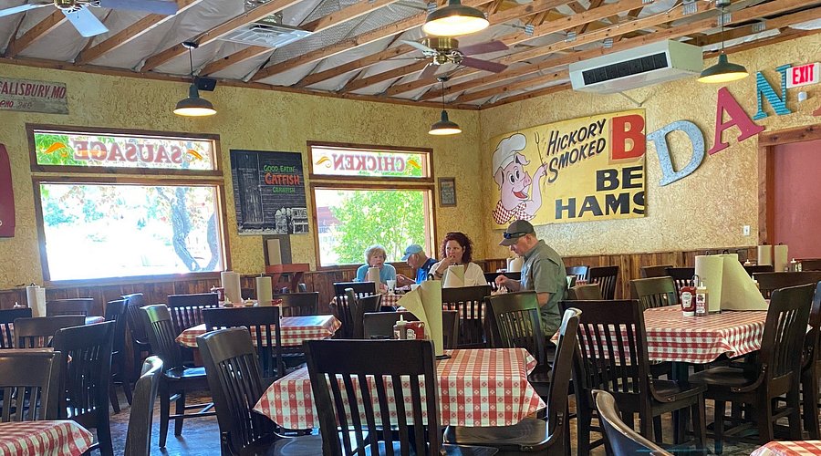 Danna’s BBQ & Burger Shop