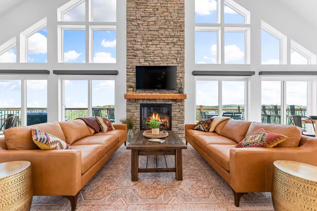 Lakeside Vacation Getaway